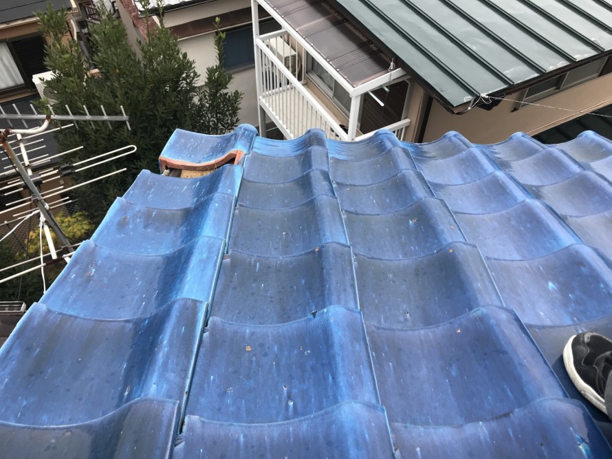 瓦屋根袖瓦のめくれ
