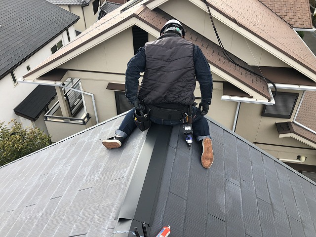 棟板金の補修
