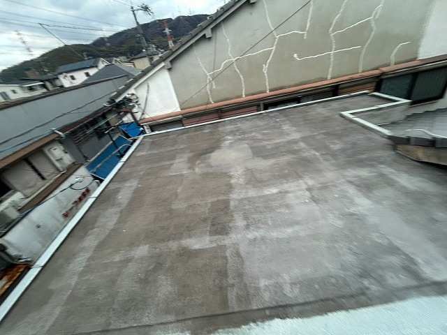 施工前の屋上防水